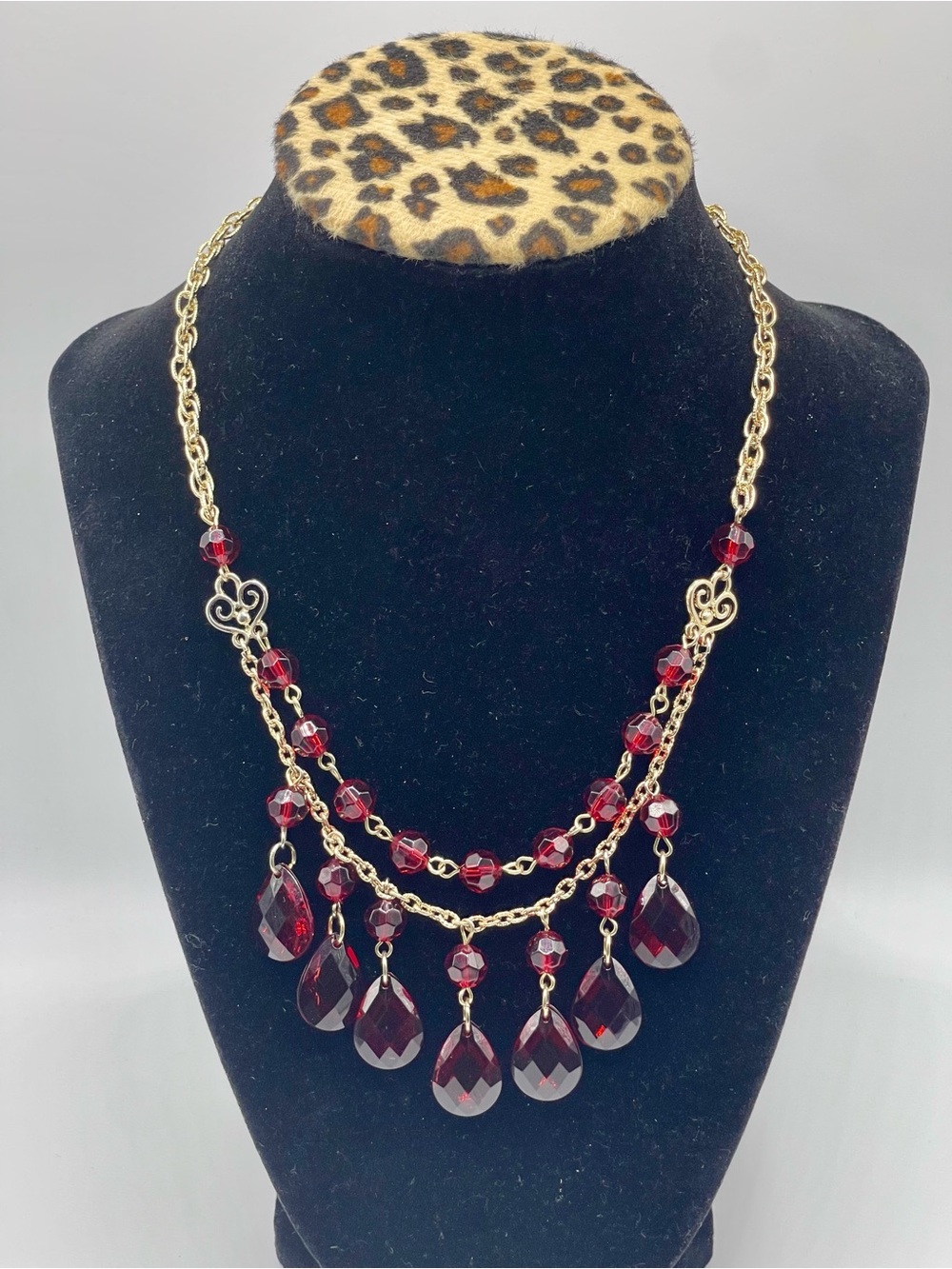 1928 Gold-Tone Red Teardrop Acrylic Statement Necklace